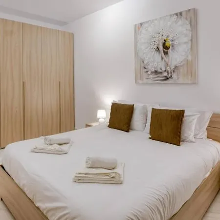 Gzr038-gorgeous Three-bedroom Penthouse Triplex & Hot Tub Appartement